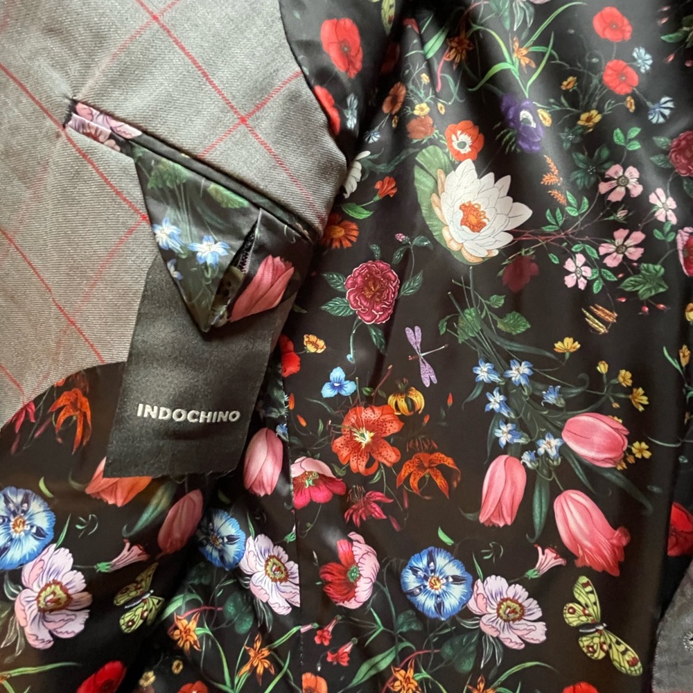 Indochino Black Floral Pocket Square. like new
